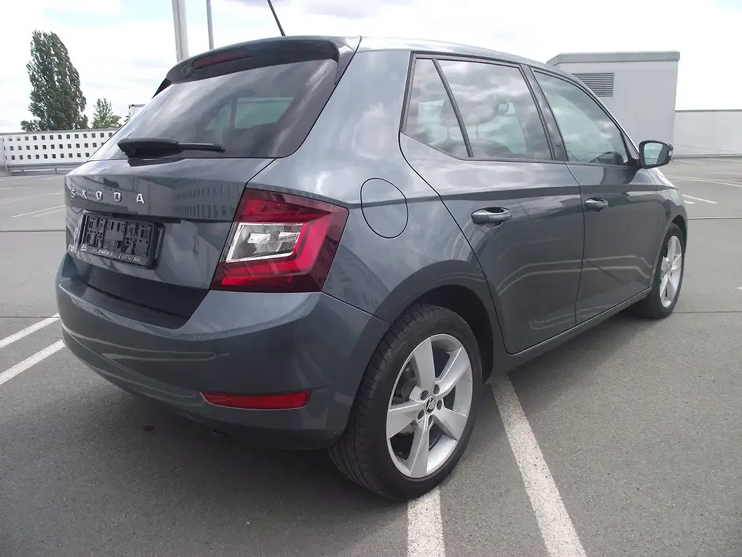 Skoda Fabia 1.0 TSI AUT Style - Thumbnail 9