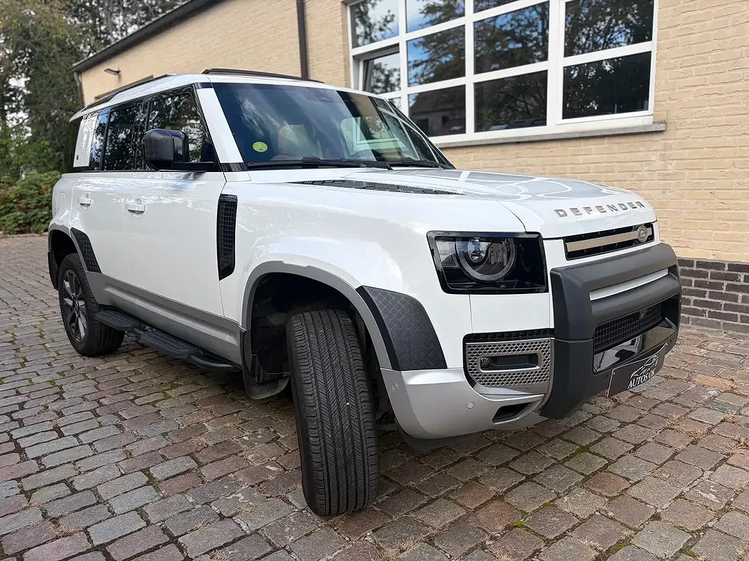 Land Rover Defender D200 3.0 MHEV 110 SE - Thumbnail 3