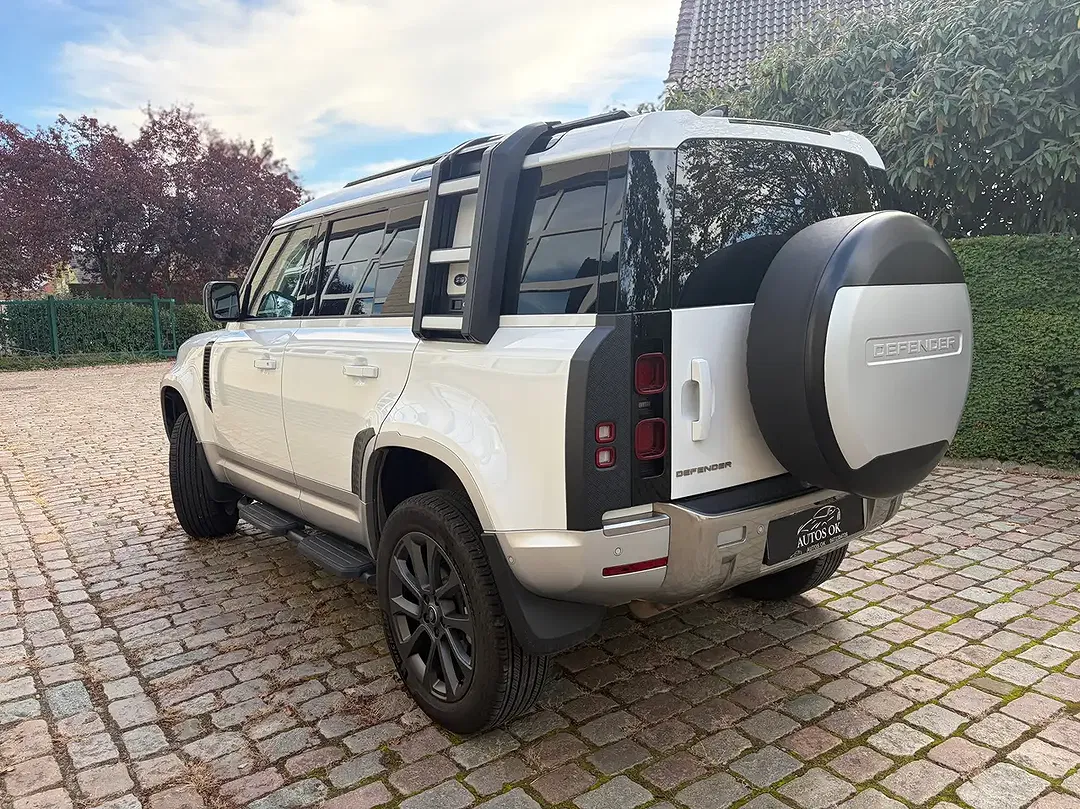 Land Rover Defender D200 3.0 MHEV 110 SE - Thumbnail 4