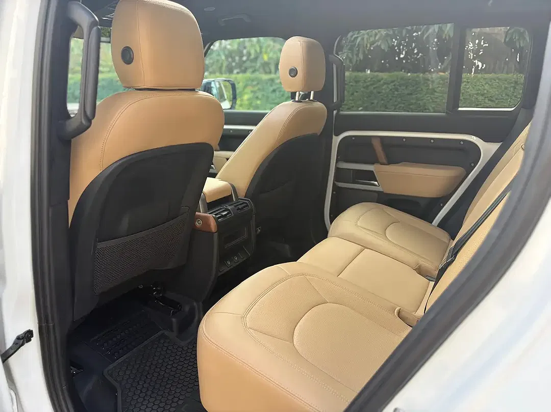 Land Rover Defender D200 3.0 MHEV 110 SE - Thumbnail 43