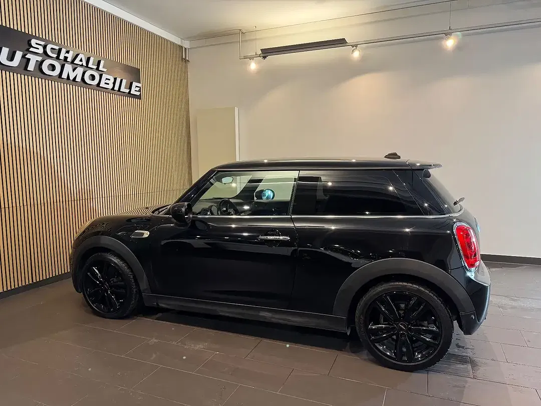 MINI One - Thumbnail 5