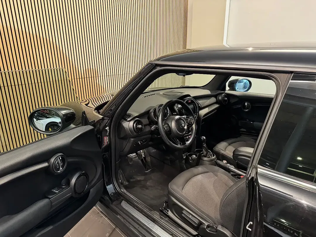 MINI One - Thumbnail 9