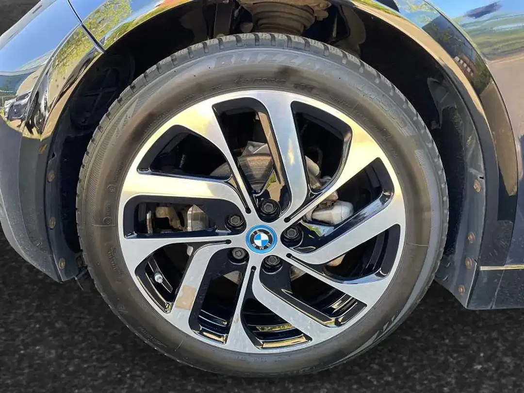BMW i3 - Thumbnail 5