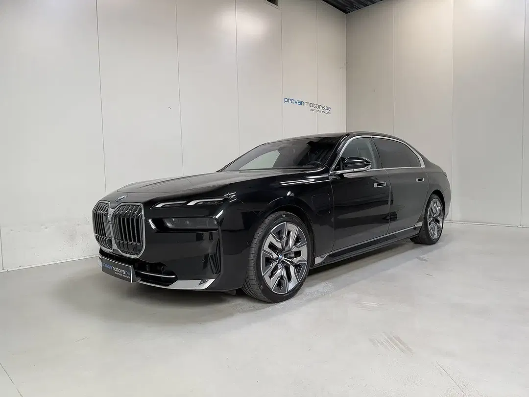 BMW 750 Hybrid xDrive Executive Lounge - foto 1