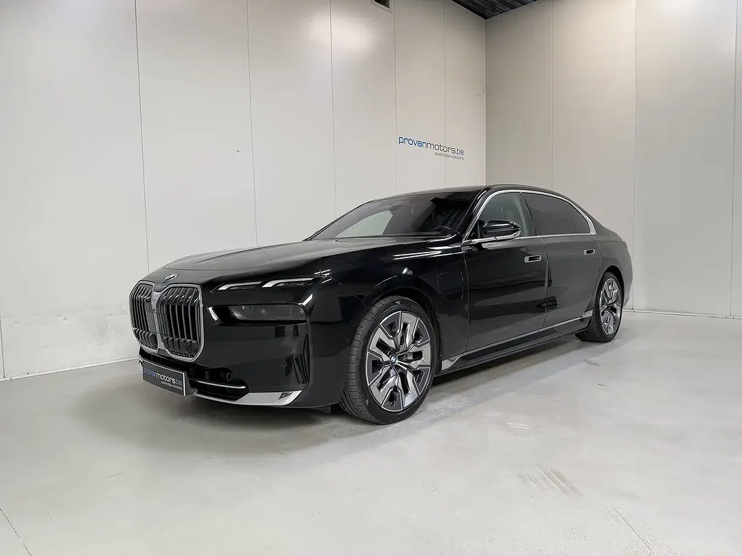 BMW 750 Hybrid xDrive Executive Lounge - Afbeelding 1