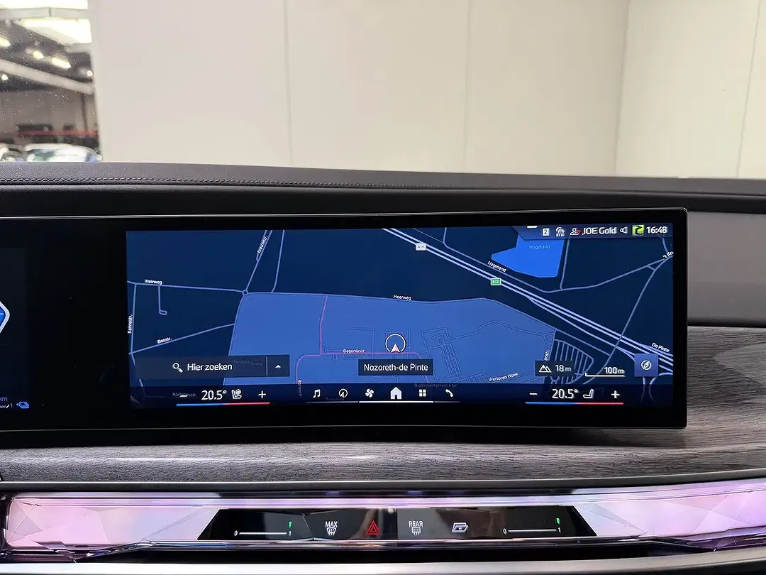 BMW 750 Hybrid xDrive Executive Lounge - Thumbnail 14