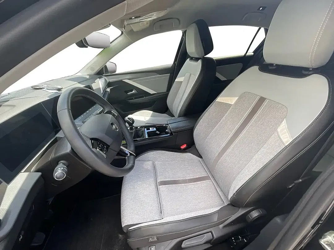 Opel Astra 1.2 Elegance - Thumbnail 11
