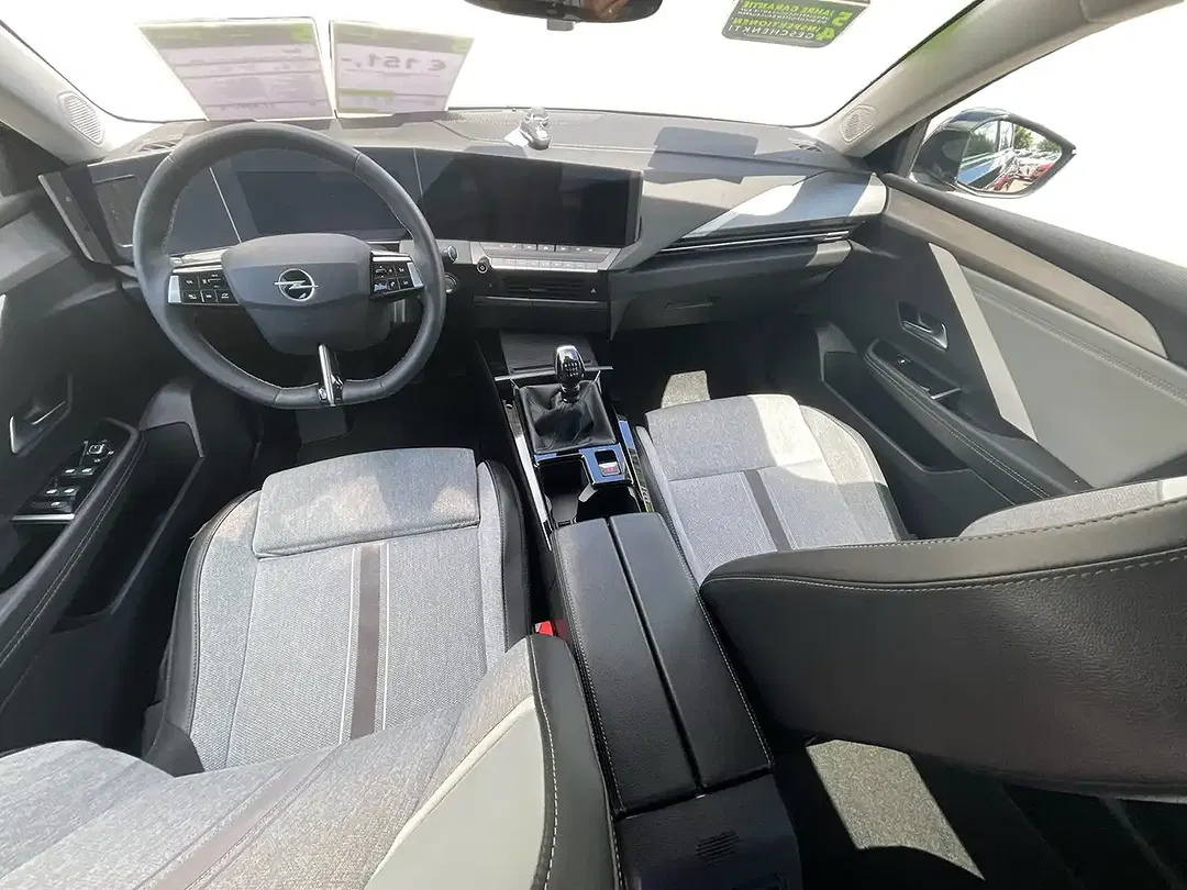 Opel Astra 1.2 Elegance - Thumbnail 12