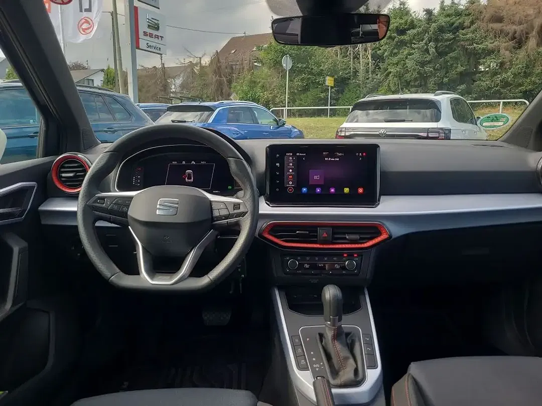 SEAT Arona 1.0 TSI DSG FR - Thumbnail 13