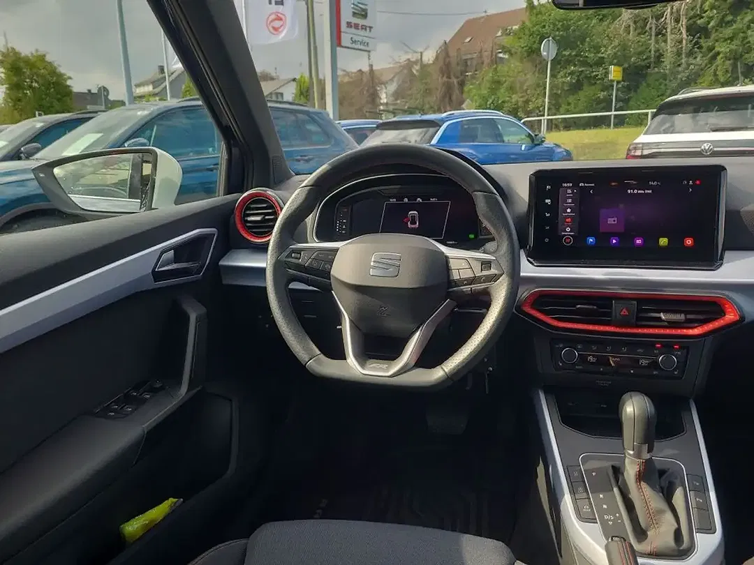 SEAT Arona 1.0 TSI DSG FR - Thumbnail 14