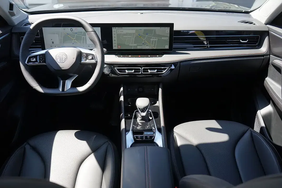 MG HS 1.5 T-GDI AUT Luxury - Thumbnail 4