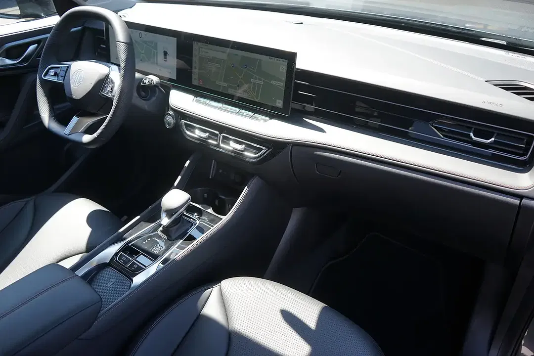 MG HS 1.5 T-GDI AUT Luxury - Thumbnail 5