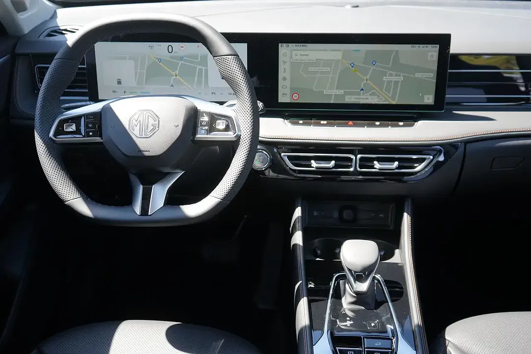 MG HS 1.5 T-GDI AUT Luxury - Thumbnail 8
