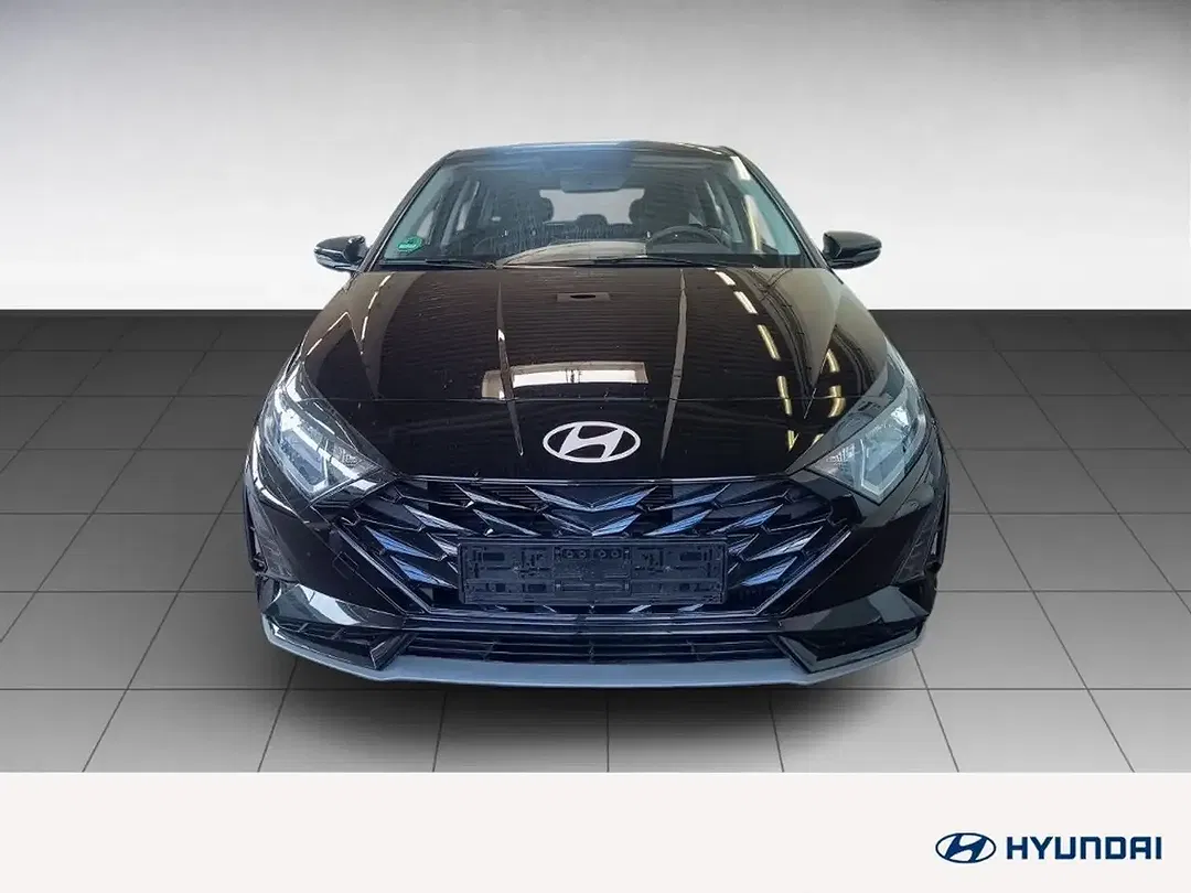 Hyundai i20 Trend - Thumbnail 2