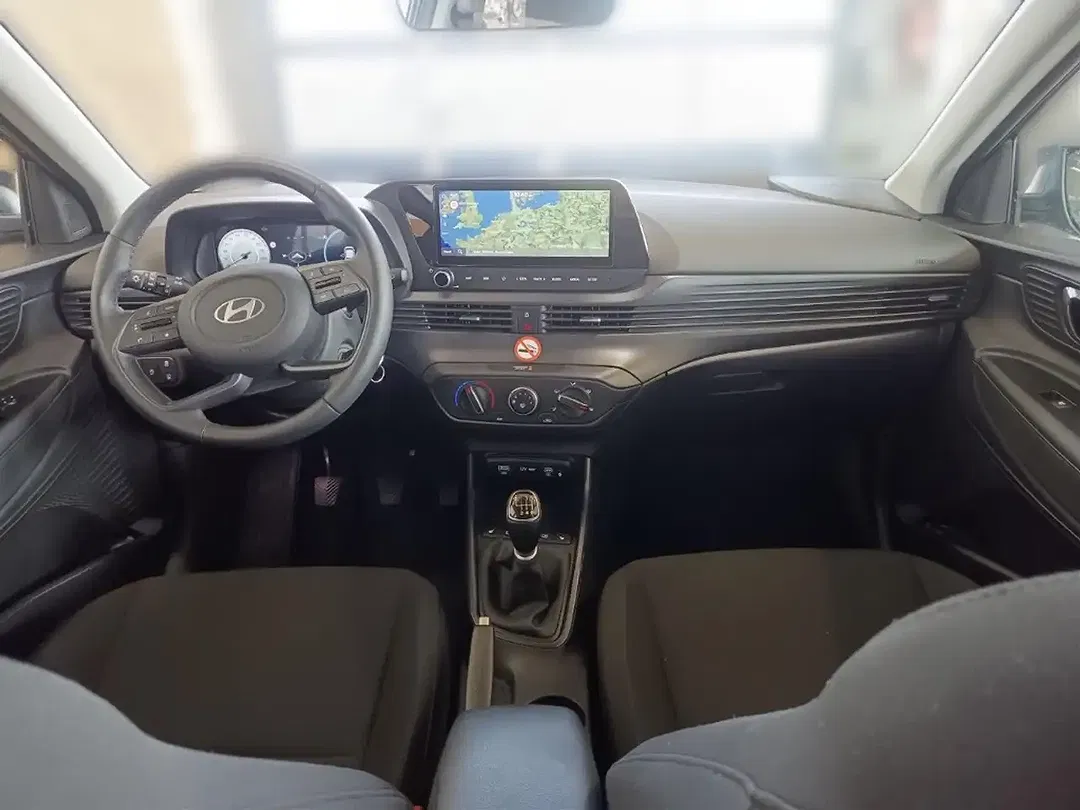 Hyundai i20 Trend - Thumbnail 8