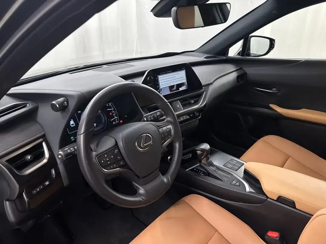 Lexus UX 250h F SPORT Design - Thumbnail 18