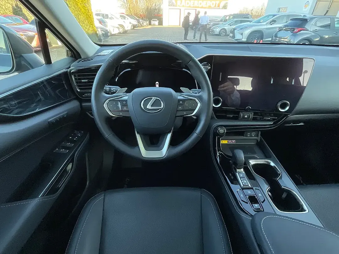 Lexus NX 350h Executive Line - Thumbnail 12