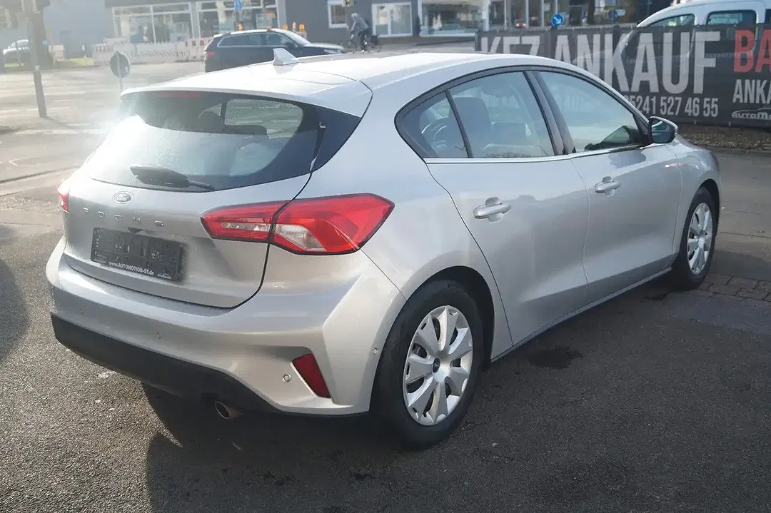 Ford Focus Cool & Connect - Thumbnail 6