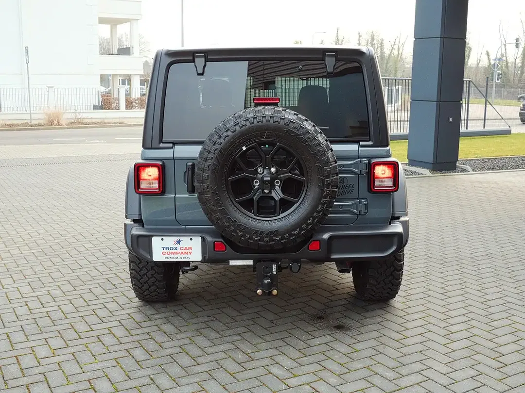 Jeep Wrangler Willys - Thumbnail 10