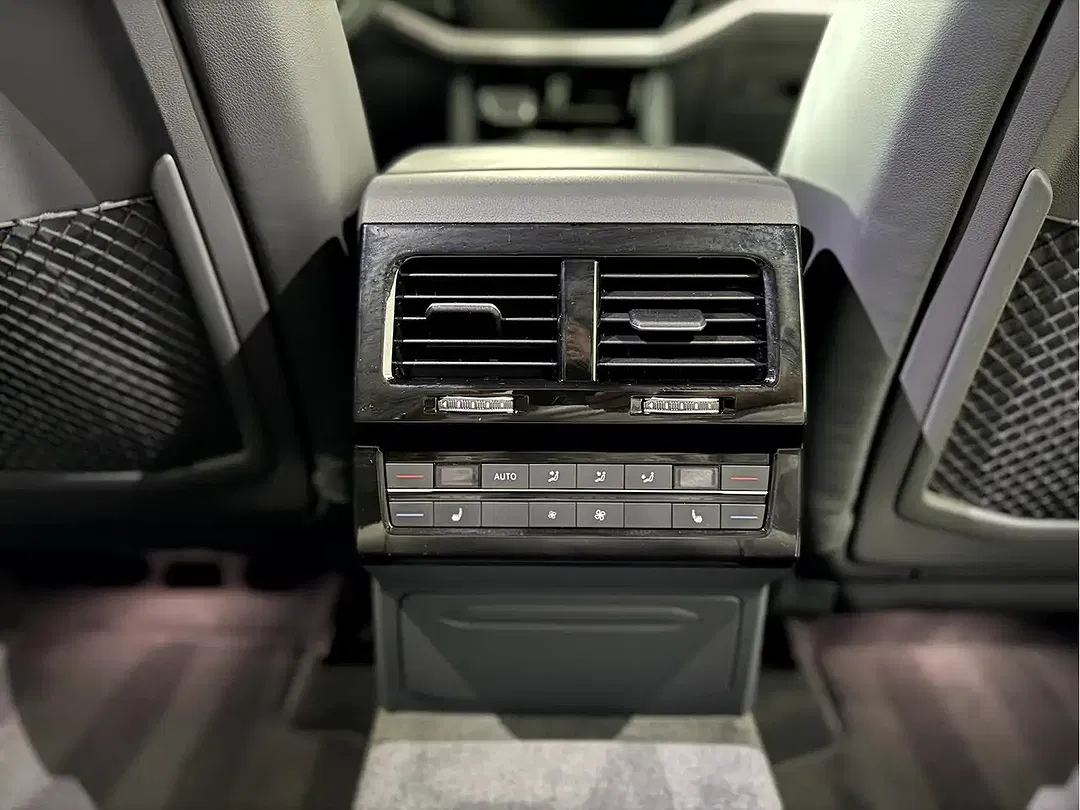 Volkswagen Touareg 3.0 TSI eHybrid 4Motion - Thumbnail 10