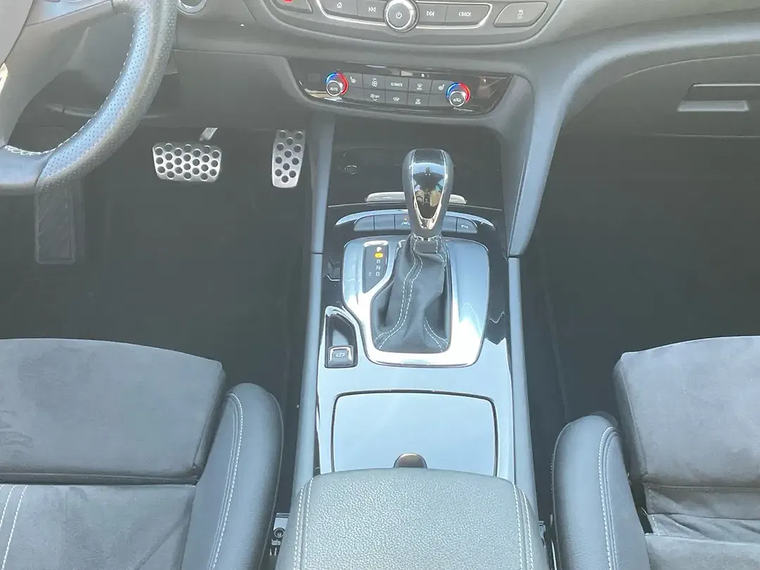 Opel Insignia 2.0 Turbo - Thumbnail 12