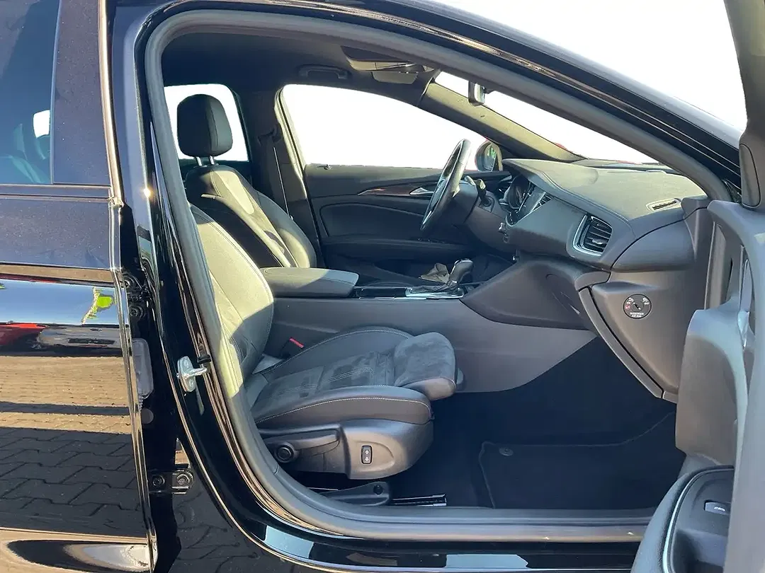 Opel Insignia 2.0 Turbo - Thumbnail 16