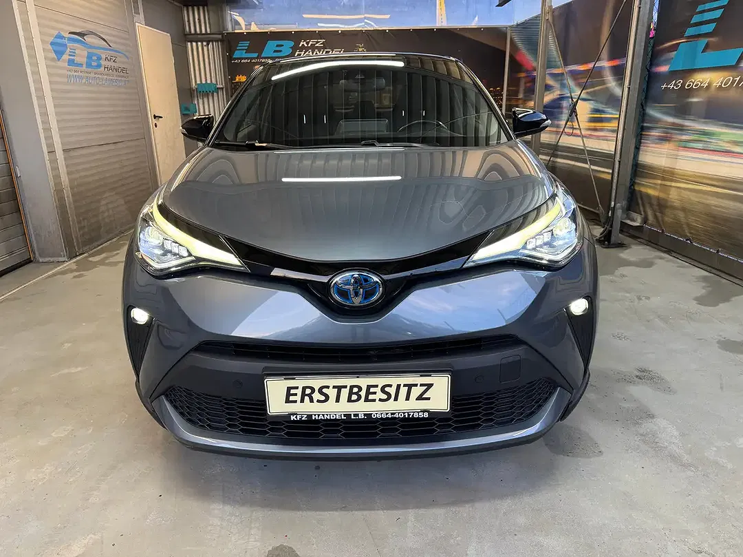 Toyota C-HR Hybrid - foto 1