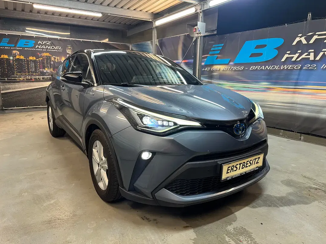 Toyota C-HR Hybrid - Thumbnail 10