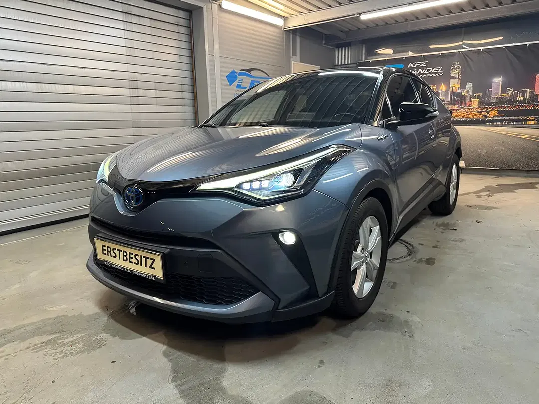 Toyota C-HR Hybrid - Thumbnail 9