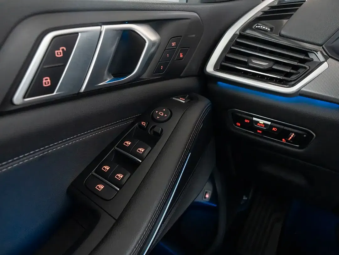 BMW X5 - Thumbnail 8