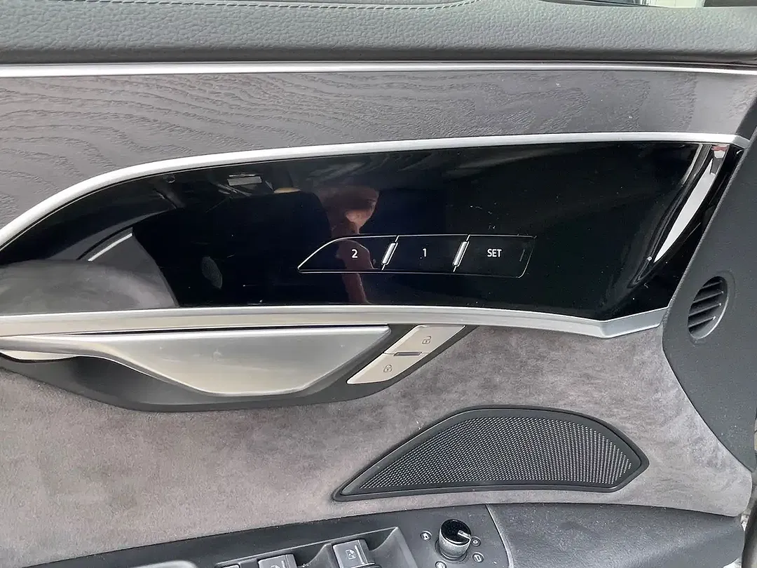 Audi A8 60 TFSI e quattro - Thumbnail 12