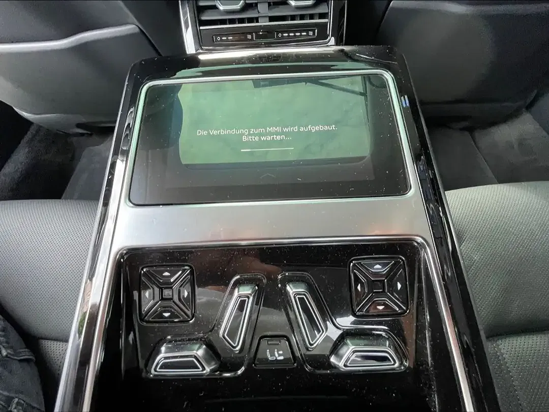 Audi A8 60 TFSI e quattro - Thumbnail 23