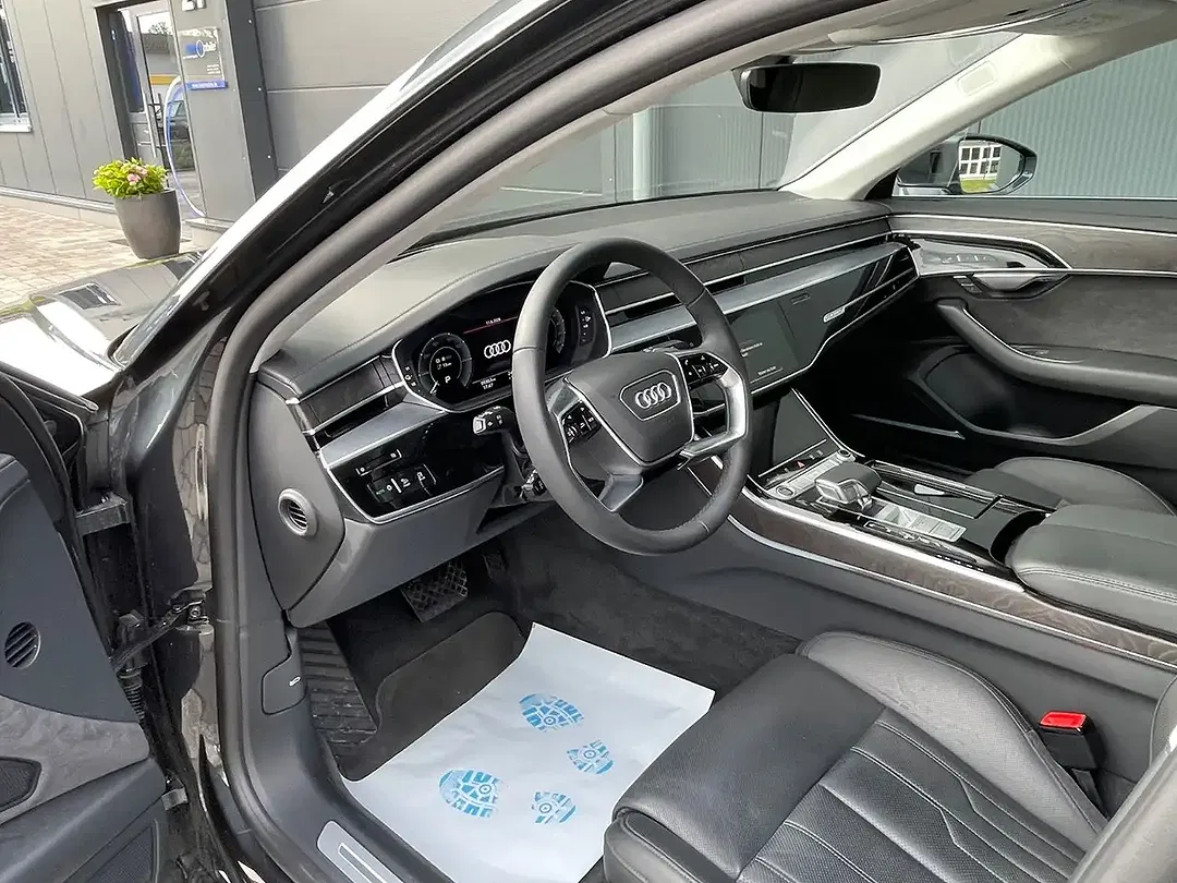 Audi A8 60 TFSI e quattro - Thumbnail 9