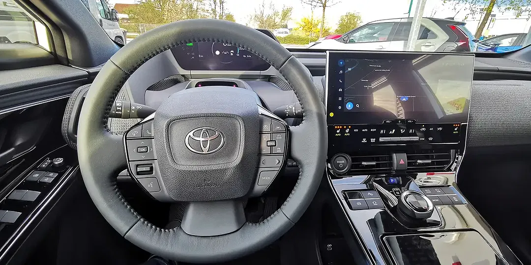 Toyota bZ4X - Thumbnail 8