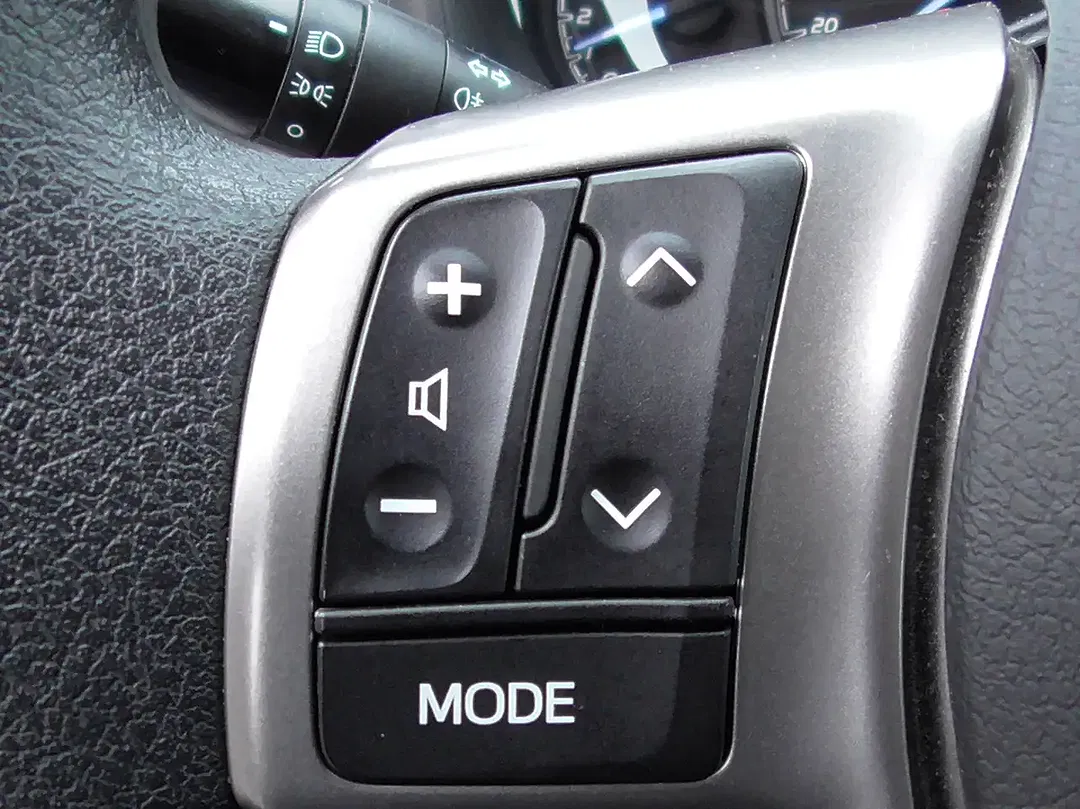 Toyota Yaris - Thumbnail 12