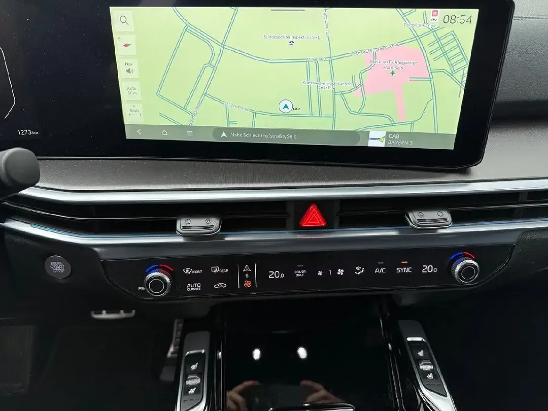 Kia Sorento PHEV Hybrid 4WD Platinum - Thumbnail 12
