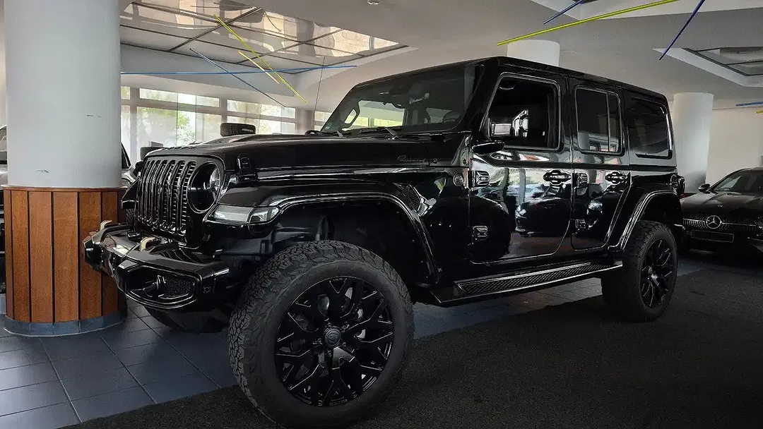 Jeep Wrangler Unlimited Sahara - foto 1