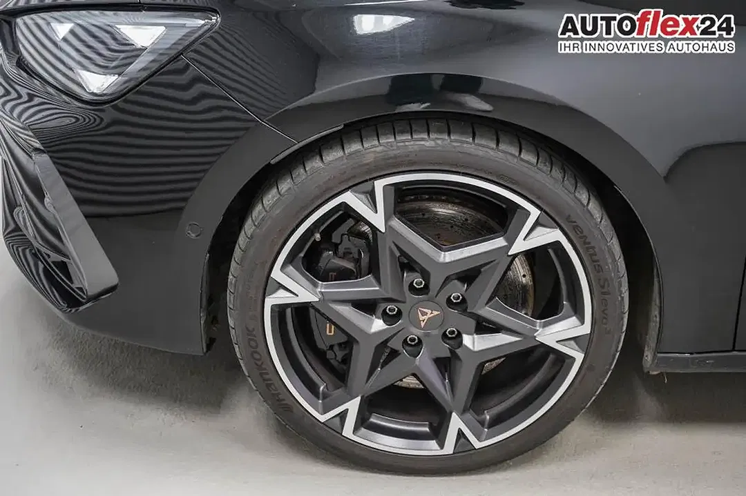 CUPRA Leon 2.0 TSI DSG 4x4 VZ Sportstourer - Thumbnail 4