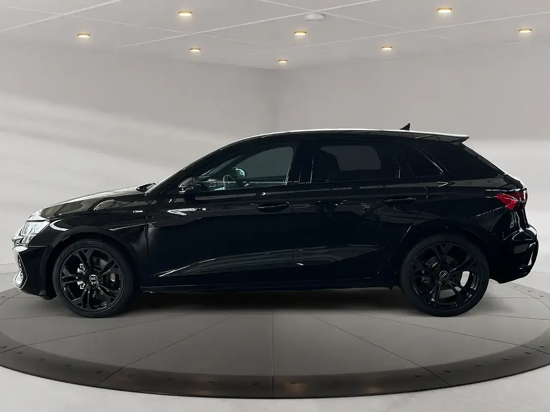 Audi A3 TFSI S tronic Sportback S line - Thumbnail 3