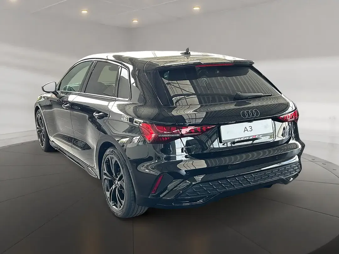 Audi A3 TFSI S tronic Sportback S line - Thumbnail 4