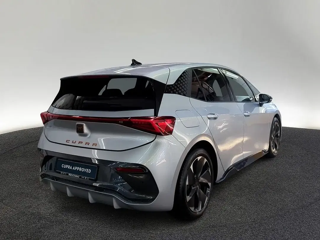 CUPRA Born - Thumbnail 3