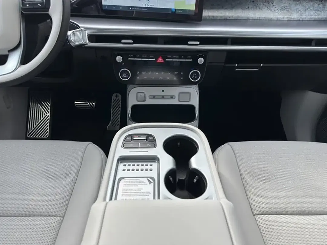 Hyundai IONIQ 9 UNIQ - Thumbnail 12