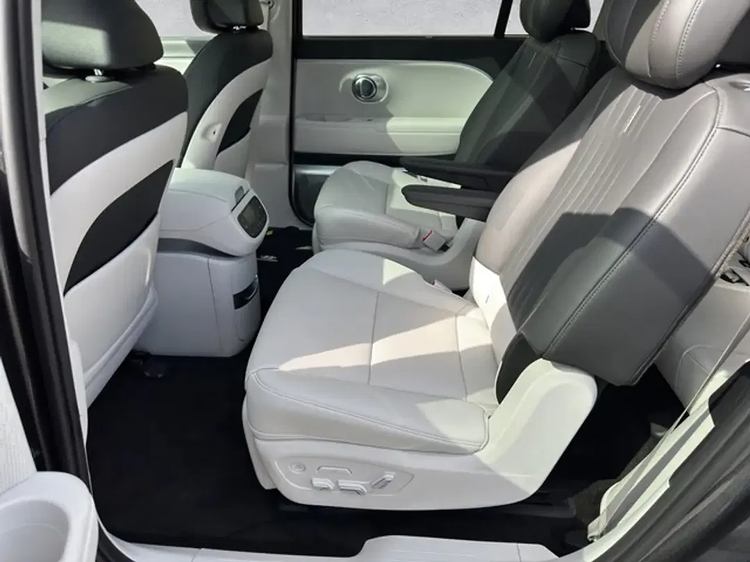 Hyundai IONIQ 9 UNIQ - Thumbnail 7