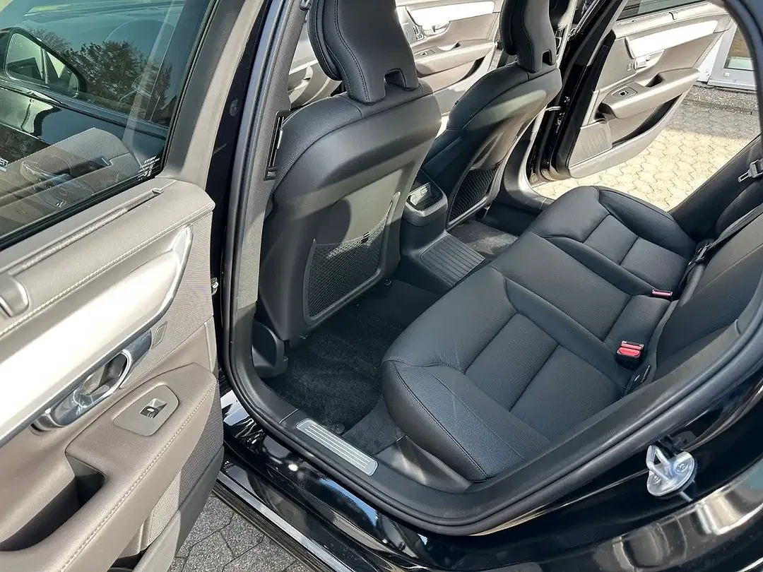Volvo S90 T8 AWD Ultimate - Thumbnail 6