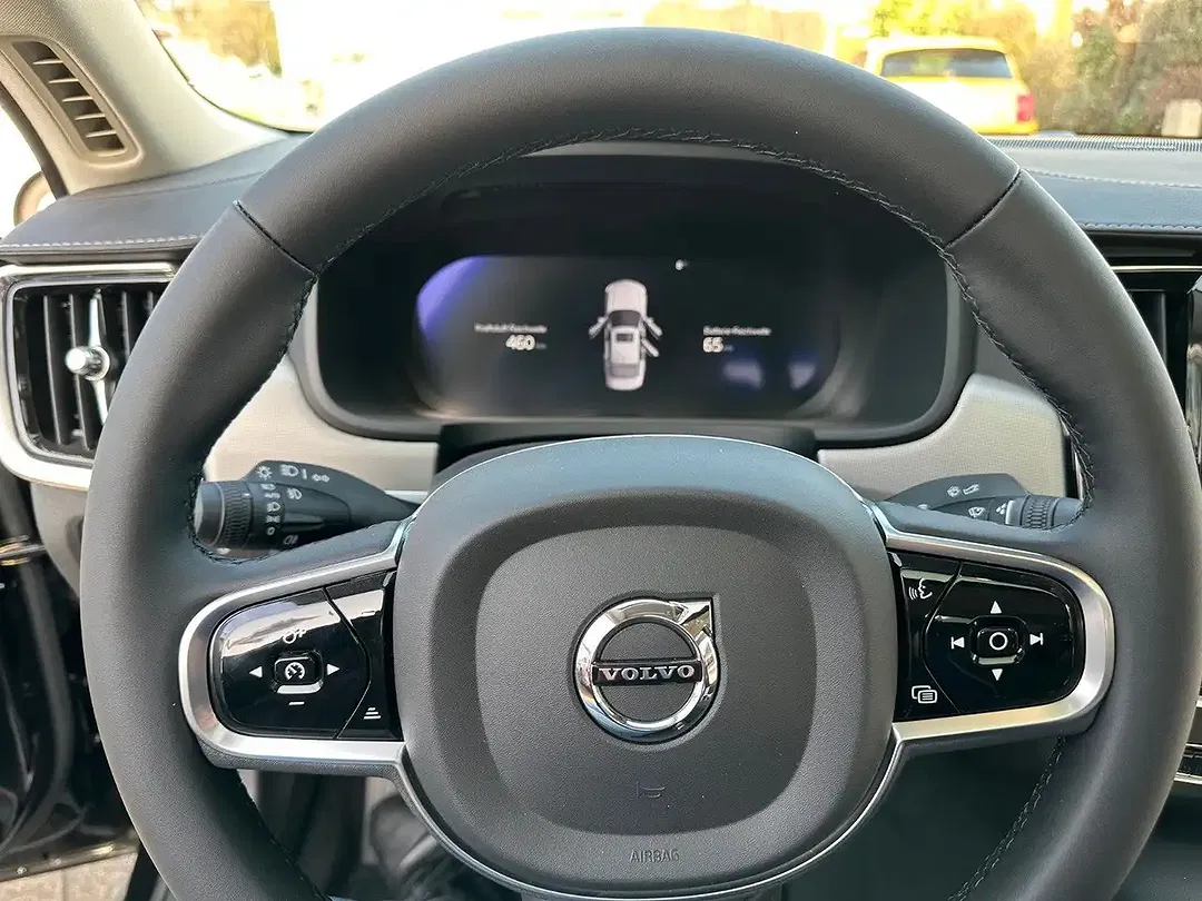 Volvo S90 T8 AWD Ultimate - Thumbnail 8