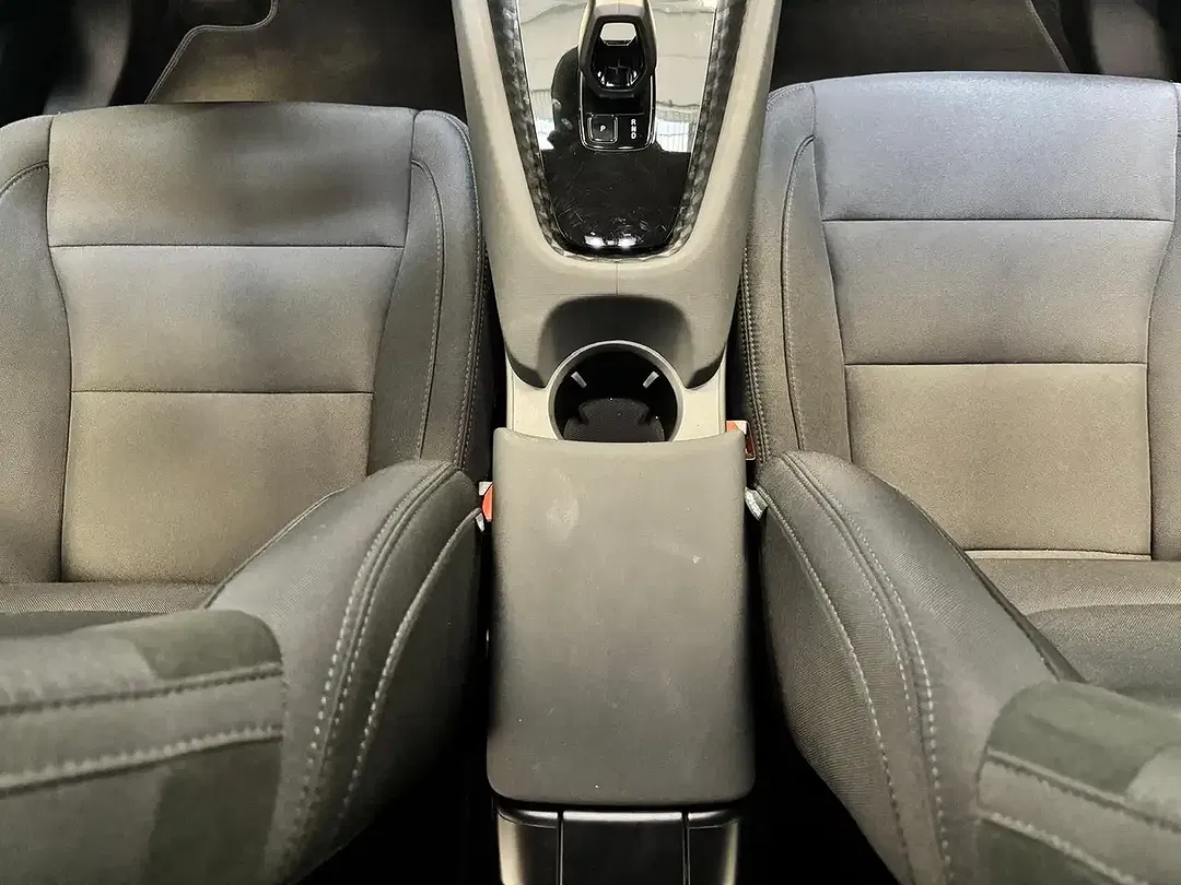 Polestar 2 - Thumbnail 13
