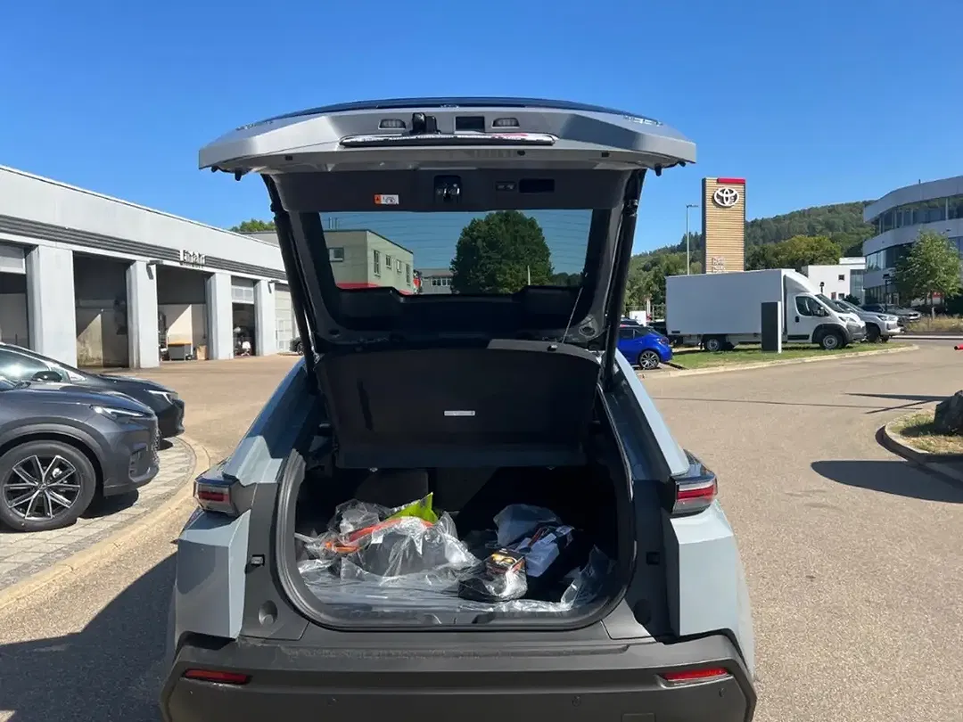 Toyota C-HR Teamplayer - Thumbnail 11