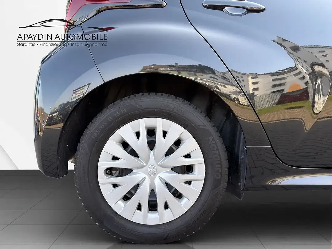 Toyota Yaris Comfort - Thumbnail 12