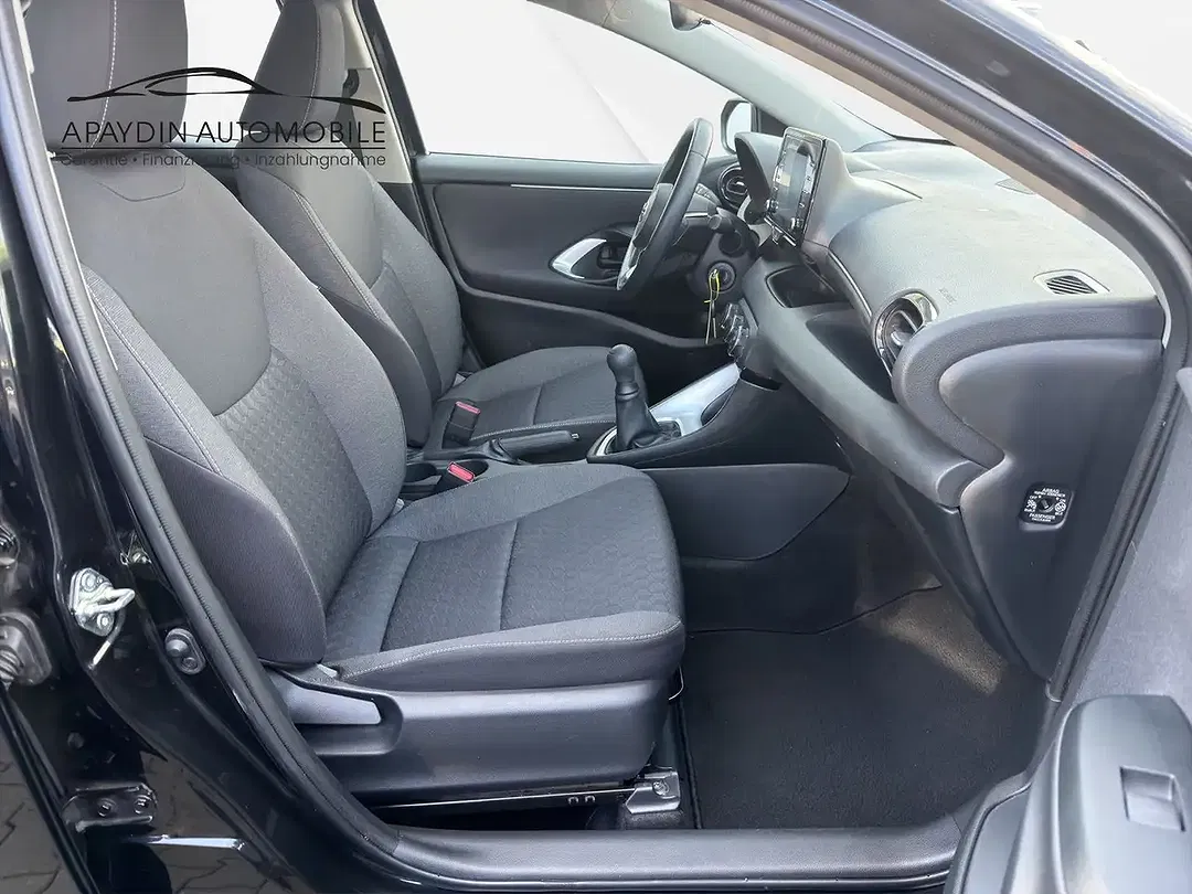 Toyota Yaris Comfort - Thumbnail 19