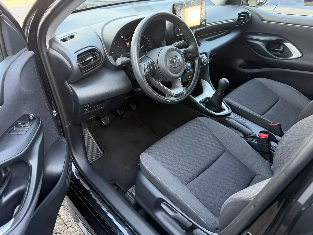 Toyota Yaris Comfort - Thumbnail 22